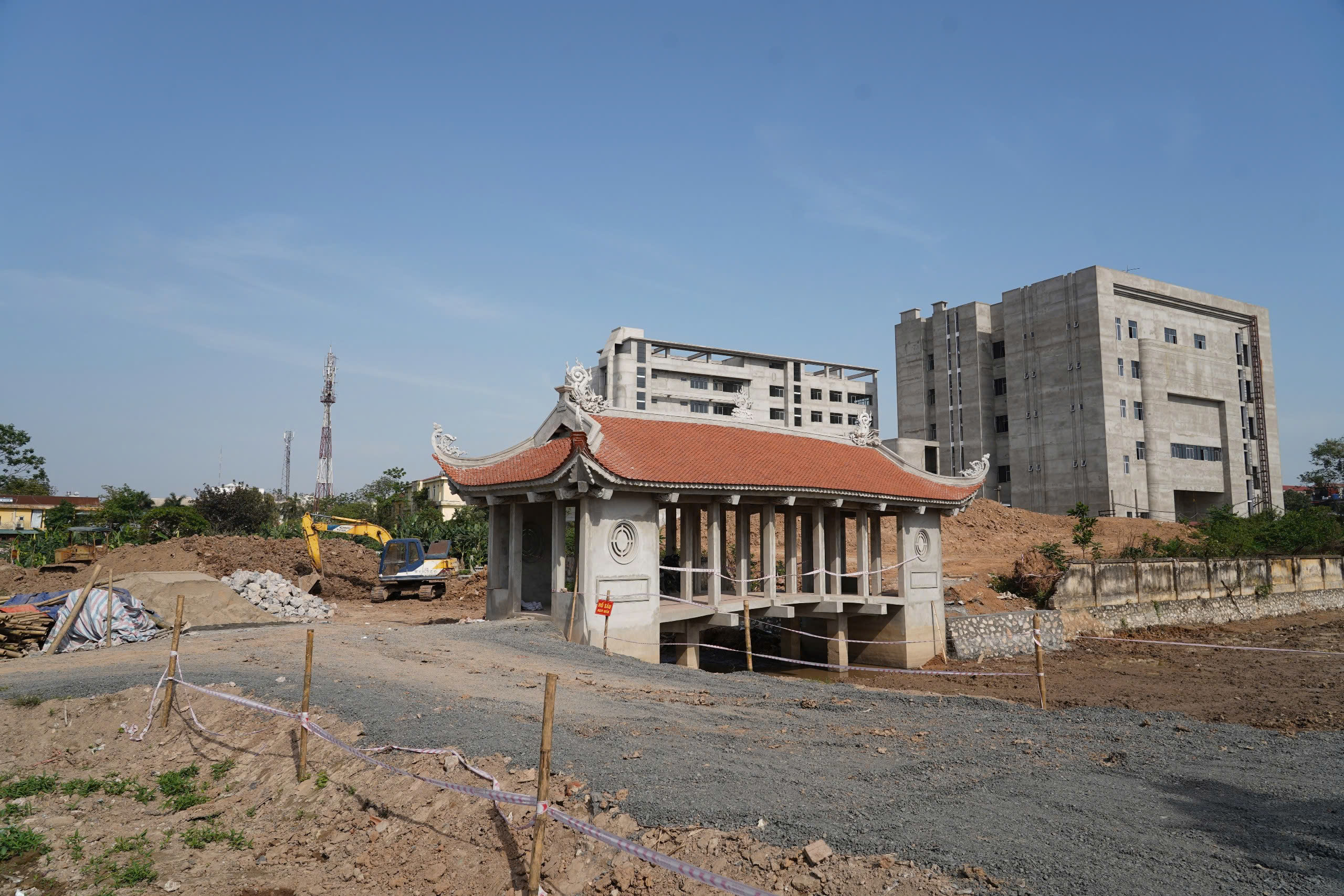 Huyện Thường Tín tổ chức cưỡng chế kiểm đếm bắt buộc để thực hiện Dự án vườn hoa Nguyễn Du