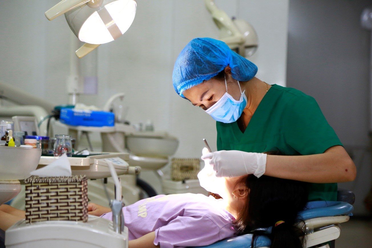 Nữ Nha sĩ trẻ nhiệt huyết, khát vọng làm thiện nguyện